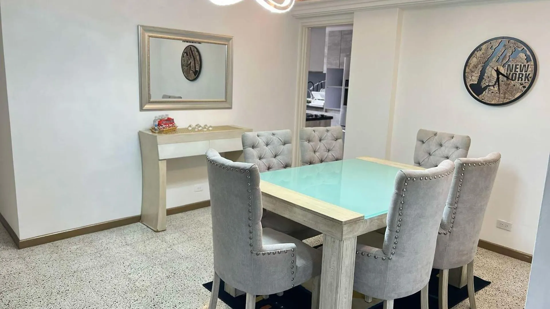 Apartamento En Medellin- Laureles Colombia