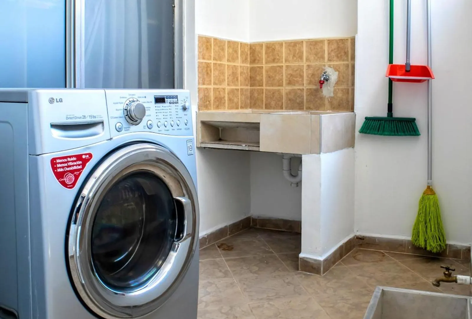 Apartamento En Medellin- Laureles Colombia