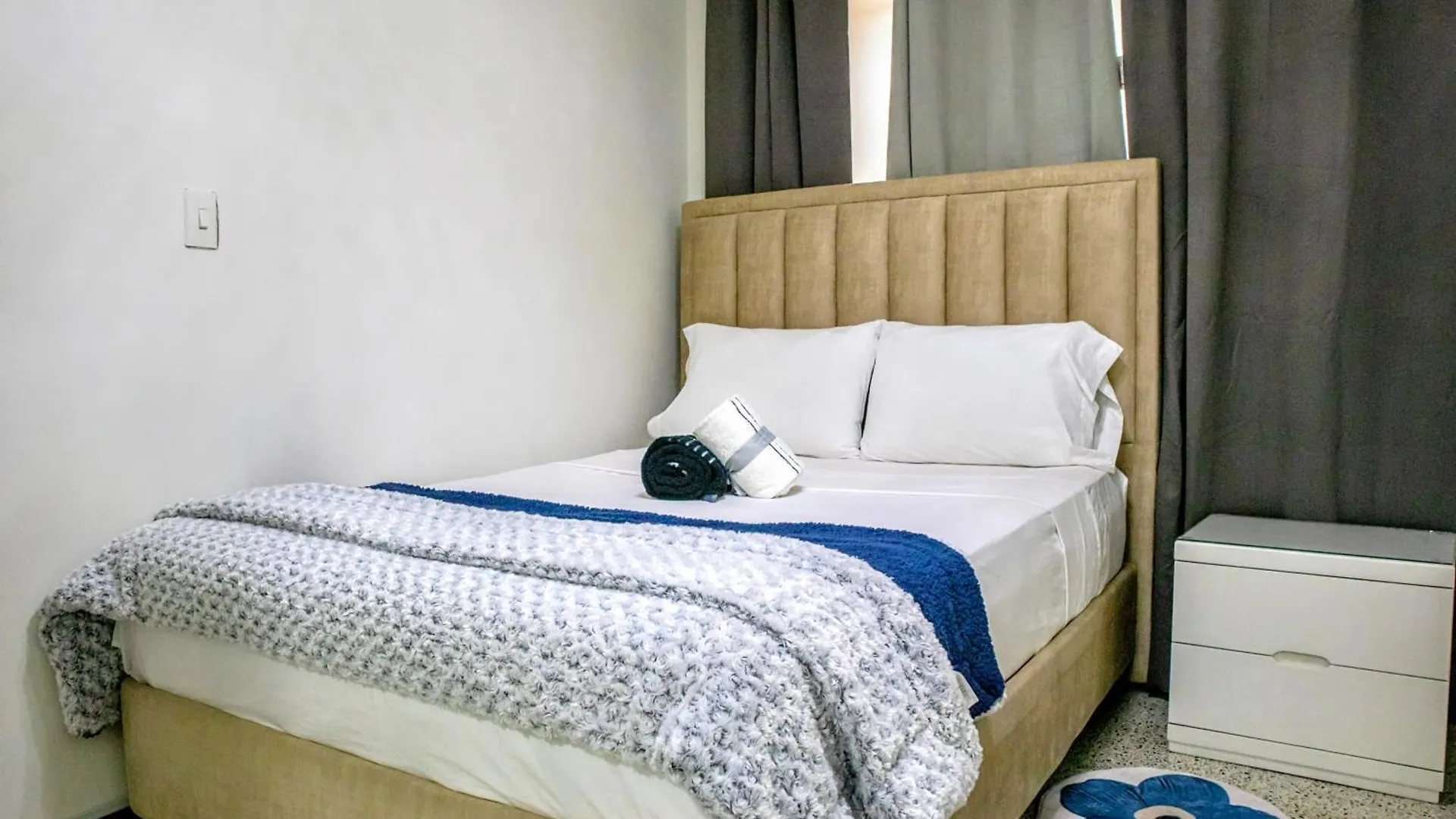 Apartamento En Medellin- Laureles